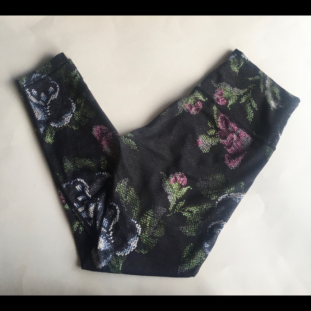 Lululemon Wunder Under crop highrise *retired*
